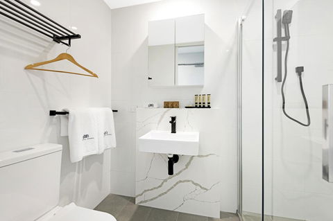 The Hamptons Apartments - St Kilda - Kingaroy Accommodation 22