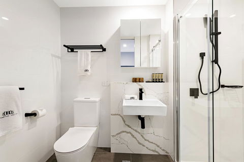 The Hamptons Apartments - St Kilda - Kingaroy Accommodation 15