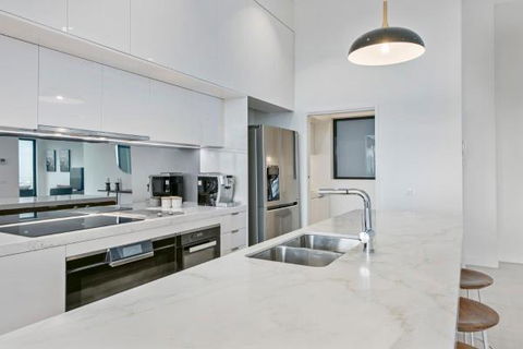 Experience Platinum Hotel Apartments - Kingaroy Accommodation 10
