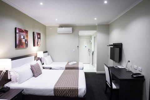Best Western Melbourne Airport - Kingaroy Accommodation 17