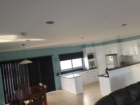Heyfield Motel And Apartments - Kingaroy Accommodation 44