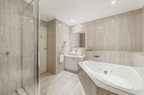 Ciloms Airport Lodge - Kingaroy Accommodation 9