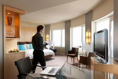 PARKROYAL Melbourne Airport - Kingaroy Accommodation 43