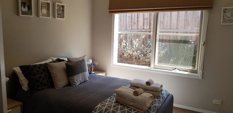 Oxford Rise Apartment - Kingaroy Accommodation 6