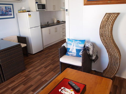 Mornington Motel - Kingaroy Accommodation 25