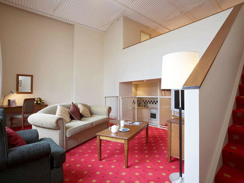 Grand Hotel Melbourne - Kingaroy Accommodation 39