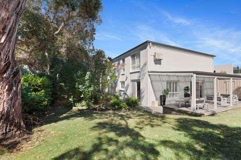 Sandymount - Kingaroy Accommodation 13