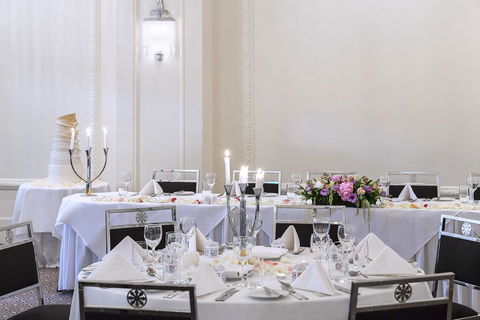 The Savoy Hotel On Little Collins Melbourne - Kingaroy Accommodation 23
