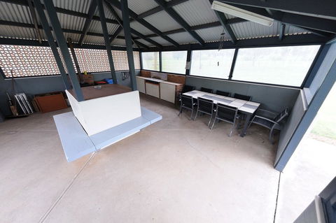 Greenvale Holiday Units - Kingaroy Accommodation 10