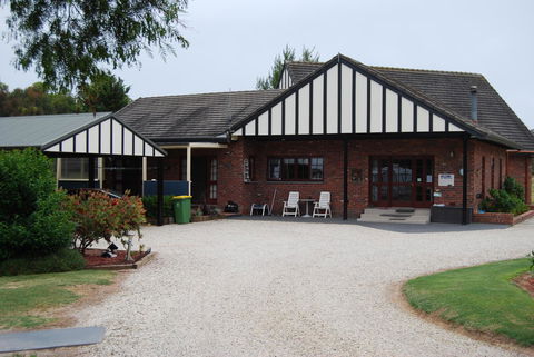 Greenvale Holiday Units - Kingaroy Accommodation 4