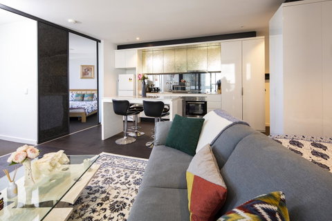 UrbanSuite Melbourne Cozy Apartment å°”æœ¬ åŸŽå¸‚ç²¾é€‰é…’åº—ä½å®¿ - Kingaroy Accommodation 17