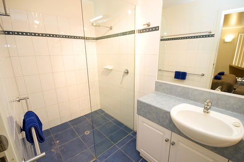 Anchorage Motel & Villas Lorne - Kingaroy Accommodation 13