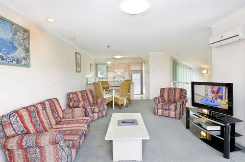 Anchorage Motel & Villas Lorne - Kingaroy Accommodation 24