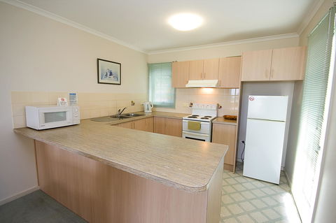 Anchorage Motel & Villas Lorne - Kingaroy Accommodation 25