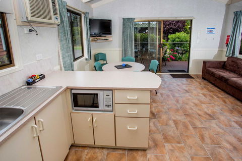 Discovery Parks - Warrnambool - Kingaroy Accommodation 19