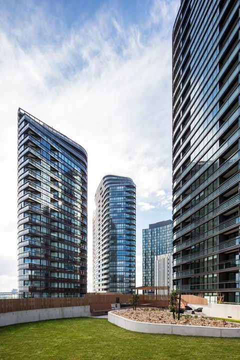 Winston Apartments Docklands - Kingaroy Accommodation 4