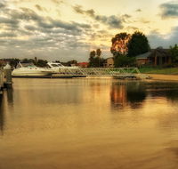 Waterfront Retreat - Kingaroy Accommodation