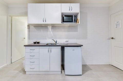 Allambi Holiday Apartments - Kingaroy Accommodation 34