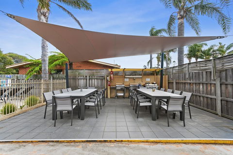 Allambi Holiday Apartments - Kingaroy Accommodation 10