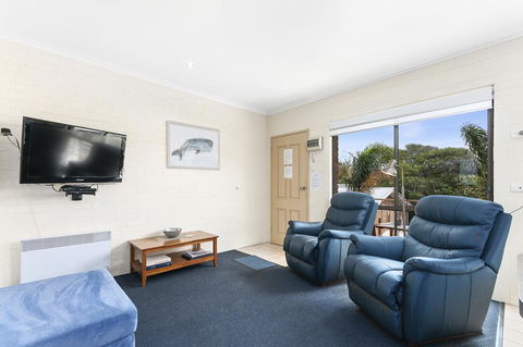 Allambi Holiday Apartments - Kingaroy Accommodation 17