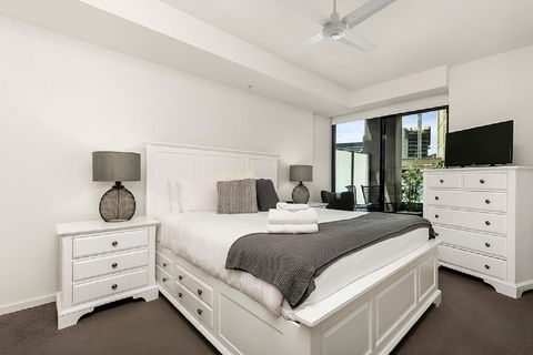 Melbourne Holiday Apartments Flinders Wharf - Kingaroy Accommodation 38