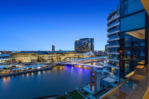 Melbourne Holiday Apartments Flinders Wharf - Kingaroy Accommodation 10