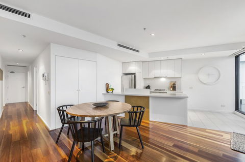 Melbourne Holiday Apartments Flinders Wharf - Kingaroy Accommodation 34