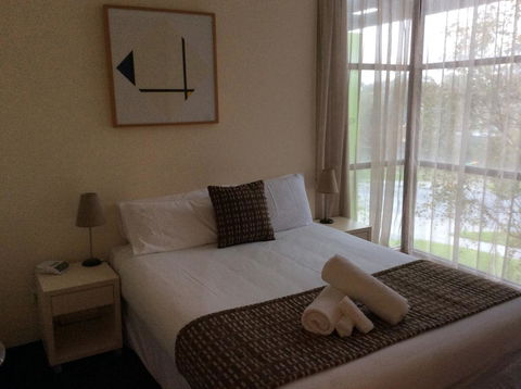 Phillip Island Apartments - Kingaroy Accommodation 24