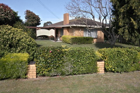 Jacaranda House - Kingaroy Accommodation 0