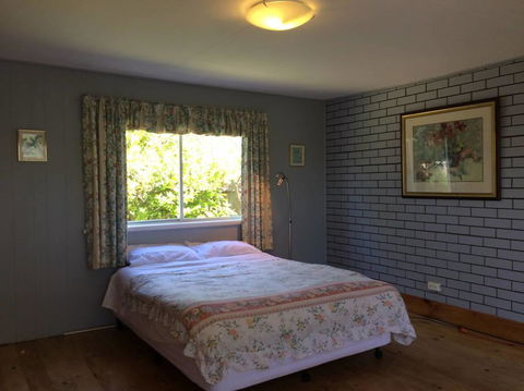 Jacaranda House - Kingaroy Accommodation 8
