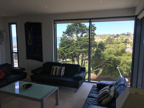 Geelong Waterfront Penthouse Apartment - Kingaroy Accommodation 5