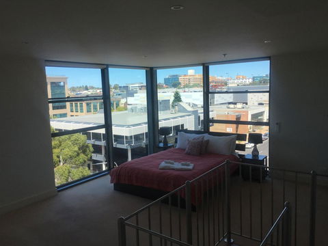 Geelong Waterfront Penthouse Apartment - Kingaroy Accommodation 12