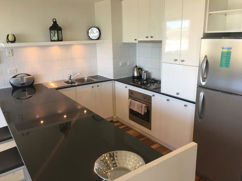 Geelong Waterfront Penthouse Apartment - Kingaroy Accommodation 8