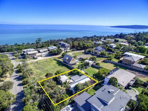 Dromana Holiday Beach House - Kingaroy Accommodation 0