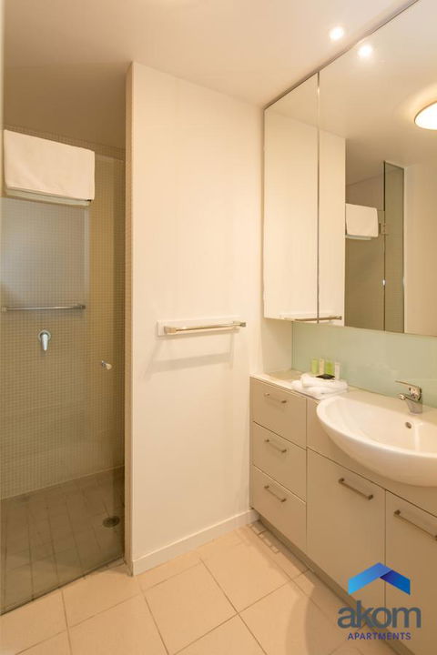 AKOM AT Docklands - Kingaroy Accommodation 9