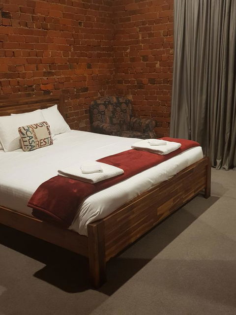Sublime Spa Apartments - Kingaroy Accommodation 14