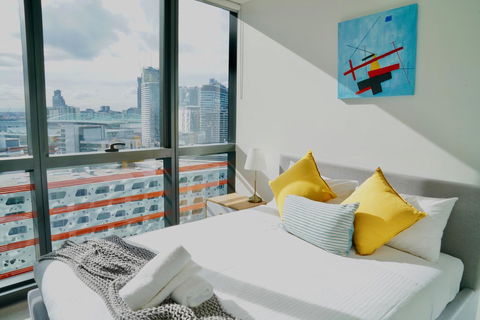 Pride Docklands Waterfront Apartment City View - Kingaroy Accommodation 10