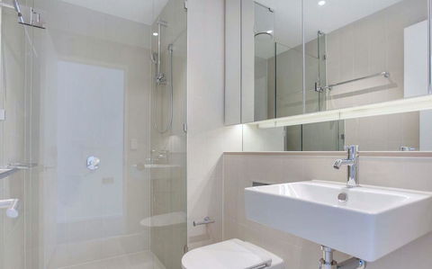 Pride Docklands Waterfront Apartment City View - Kingaroy Accommodation 16