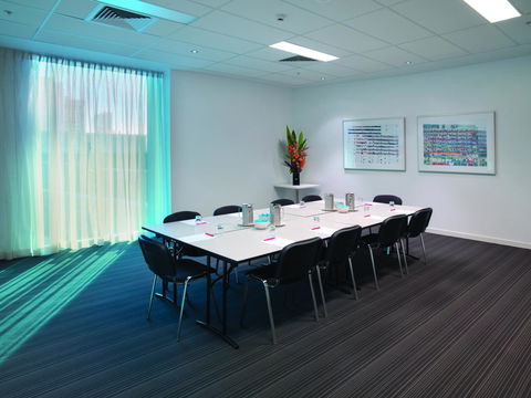 Travelodge Hotel Melbourne Docklands - Kingaroy Accommodation 22