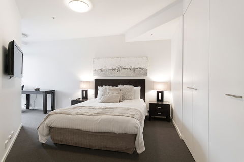 Docklands Private Collection - NEWQUAY - Kingaroy Accommodation 44