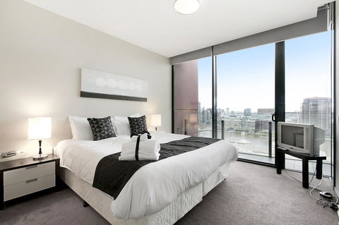 Docklands Private Collection - NEWQUAY - Kingaroy Accommodation 27