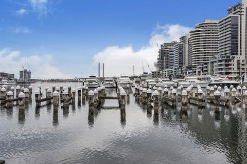 Docklands Private Collection - NEWQUAY - Kingaroy Accommodation 19