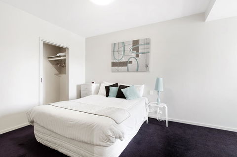 Docklands Private Collection - NEWQUAY - Kingaroy Accommodation 37
