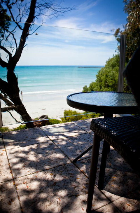 Battery Cove Beach Front Apartment - Kingaroy Accommodation 5