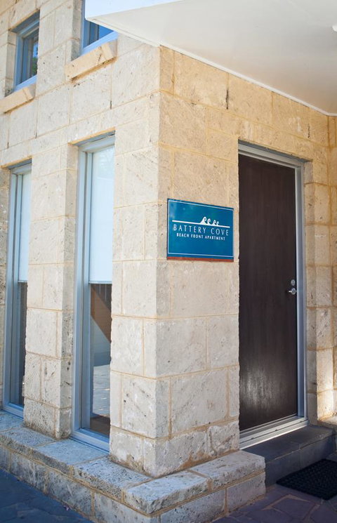 Battery Cove Beach Front Apartment - Kingaroy Accommodation 6