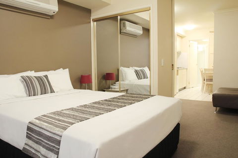 HarbourView Apartment Hotel (now Arrow On Spencer) - Kingaroy Accommodation 11