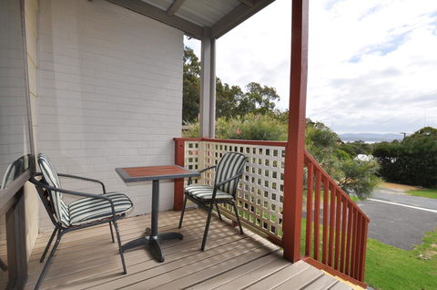 Ballymena Holiday Units - Kingaroy Accommodation 4