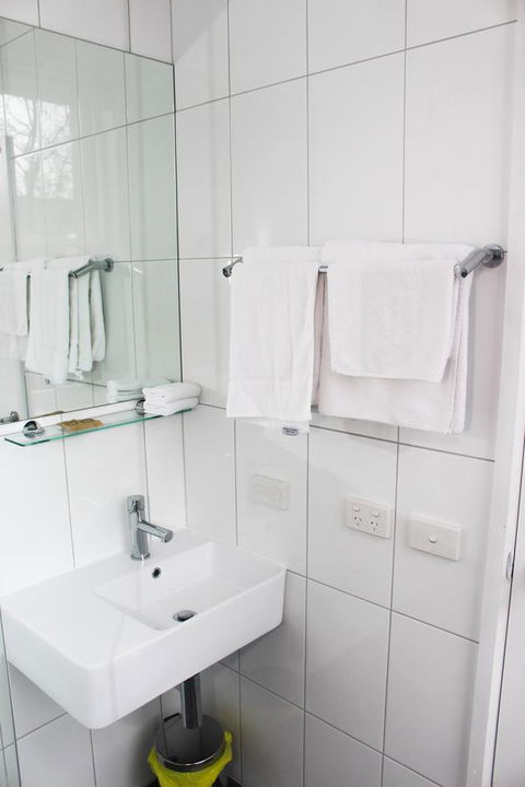 CROWN CENTRAL BUSINESS DISTRICT MOTEL - NO UNDER 18s - Kingaroy Accommodation 42