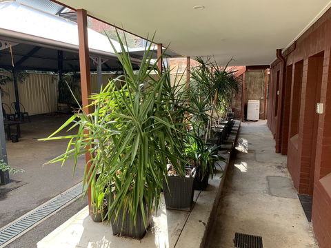 CROWN CENTRAL BUSINESS DISTRICT MOTEL - NO UNDER 18s - Kingaroy Accommodation 6