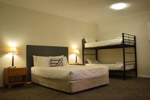 CROWN CENTRAL BUSINESS DISTRICT MOTEL - NO UNDER 18s - Kingaroy Accommodation 40